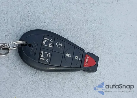 2013 Chrysler Town & Country Touring z USA, uszkodzony, nr VIN 2C4RC1BG0DR565617